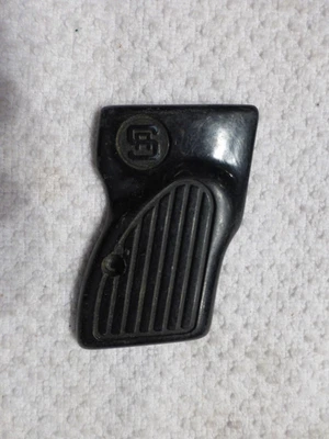 Vintage Sterling Arms Model 300/302 22/.25 ACP Right  Side Pistol Black Grip - Image 1 of 2