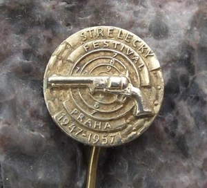 1957 Czechoslovakia Weapons Shooting Gun Festival Prague Revolver Pin Badge - Picture 1 of 2