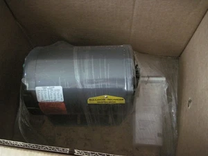 Baldor RM3112A Motor 3/4 HP, 230/460 VAC, 3PH, 1725 RPM, 5/8" Shaft, Fr: 56, NEW - Picture 1 of 2