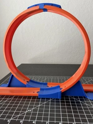 Hot Wheels Compatible Single Loop VERSION 1 “Track Not Included” - Image 1 of 4