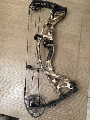 Hoyt Rx-3 Turbo - Image 1 of 4