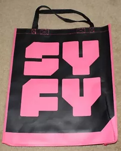 SDCC 2019 EXCLUSIVE RED SYFY CHANNEL GIANT REUSABLE BAG BRAND NEW - Picture 1 of 2