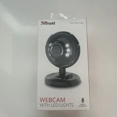 TRUST SPOTLIGHT PRO WEBCAM WITH LED LIGHTS + BUILT IN MICROPHONE UK SELLER - Image 1 of 2
