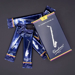 Cañas de clarinete alto tradicionales Vandoren - 10 por caja - Imagen 1 de 9