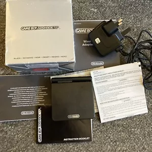 Nintendo GameBoy Advance SP Konsole - Schwarz OVP - Bild 1 von 6