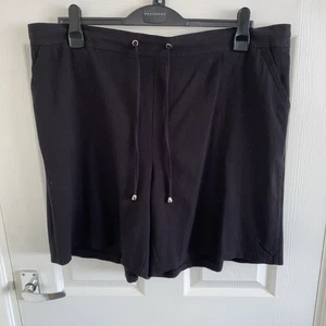 Black, Pocketed, Elastic Waistband Shorts Size 20 by Papaya - Picture 1 of 10