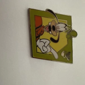Disney Pin Trading Goofy Lanyard Pin 2013 Walt Disney World - Picture 1 of 2