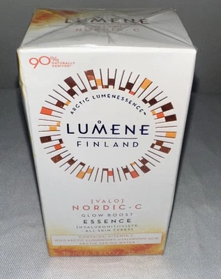 Lumene Nordic C Glow Boost Essence-Valo (Ligero) Tamaño de viaje 15 ml/.50 fl oz Foto 1 de 2