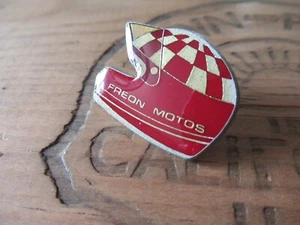 PIN BADGE CASQUE PHILIPPE FREON MOTO PRO CLASSIC - Imagen 1 de 3