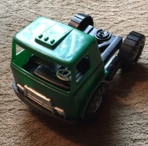 Processed Plastic Green Semi Truck Cab Heavy Hauler 1960 Vintage All Plastic - Picture 1 of 7