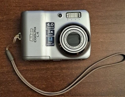 Nikon Coolpix Tascabile - Immagine 1 di 4