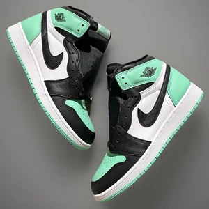 Zapatilla deportiva Jordan 1 Retro High OG verde brillante (GS) FD1437-130 talla 7Y - Imagen 1 de 8