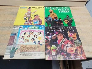 LOT OF 4 - Vintage Vinyl Record Albums -SESAME STREET & MUPPETS - Picture 1 of 13