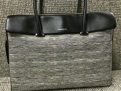 $1900 Tiffany & Co Blanco y Negro Cuero Peyton Grande Cartera Monedero Bolso de Mano Foto 1 de 4