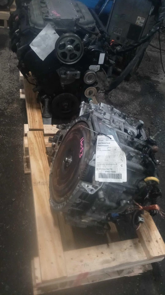 2010 Honda Crosstour Automatic Transmission Assembly OEM 155K Miles White - Image 1 of 4