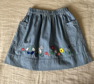 HANNA ANDERSSON Girls Denim Flowers Appliqué Elastic Waist Skirt Size 110/5 - Picture 1 of 2