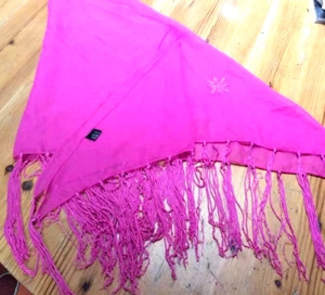 Headscarf Wrap Cerise Triangle 62x30” Fringed Scarf 100% Polyester Made In India - Picture 1 of 8