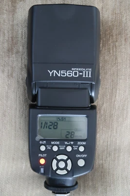 YONGNUO SPEEDLIGHT YN560 III ELECTRONIC 2.4G CAMERA FLASH FOR NIKON CANON PENTAX - Image 1 of 4