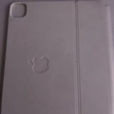 apple kayboard model A2261serial nkjjpdc271 - Image 1 of 4