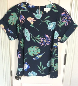 Melló Day Womens Small Blue Floral With Parrots Short Sleeve Blouse - Picture 1 of 4