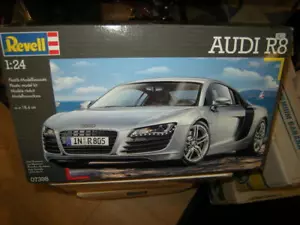 Audi R8 1:24 Revell 07398 en embalaje original - Imagen 1 de 1