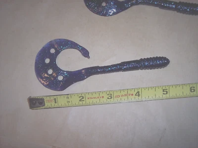 Manns 5" Jelly Worm Curly Tail Grub Lure 6-Pk June Bug Bass Lure  Discontinued - Image 1 of 4