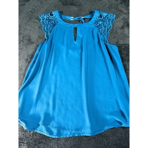 EXPRESS Women's Blue Lace Cap Sleeve Keyhole Blouse Top Size L - Picture 1 of 7