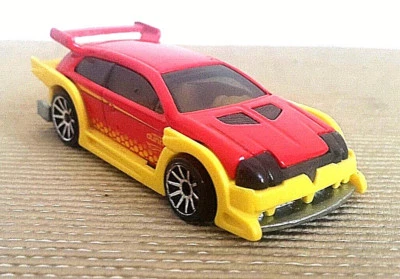 Mattel Hot Wheels Volo 03 Krasy Kid. Scala 1:55 - Immagine 1 di 4