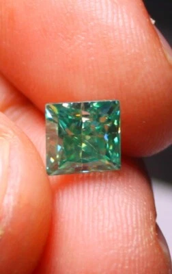 Moissanite Gemstone Faceted square cut Green Moissanite jewelry 7x7x5 MM 2.10 Ct - Image 1 of 3