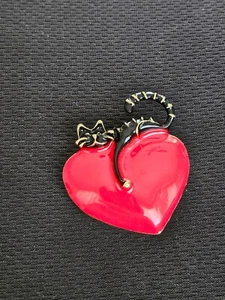 Black Cat with Red Heart Enamel Brooch Pin - Picture 1 of 6
