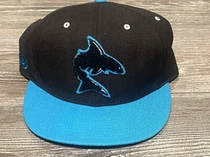 Stalls&dean Men’s Size7.5 Shark Hat - Picture 1 of 7