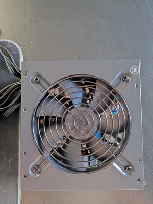 Cooler Master MasterWatt 750W 80 Plus Bronze Alimentatore (Spina EU) - Immagine 1 di 4