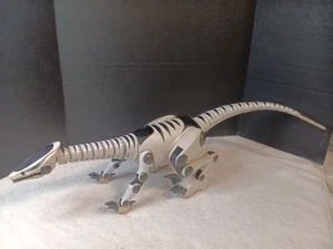 WowWee Control Remoto Roboraptor RC Dinosaurio 28" Juguete de Interacción por Radio Shack - Imagen 1 de 9