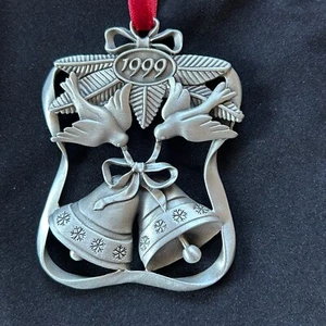 Avon 1999 Pewter Christmas Ornament with Tassel - Picture 1 of 4
