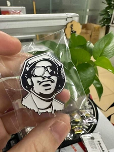 Pin de esmalte Stevie Wonder - Canciones en clave de vida - Superstition años 70 funk - Imagen 1 de 2