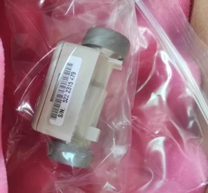 Sensor de flujo de aire 840521 usado 1 pieza para SV300 350 600 650 800S 300SLPM - Imagen 1 de 1