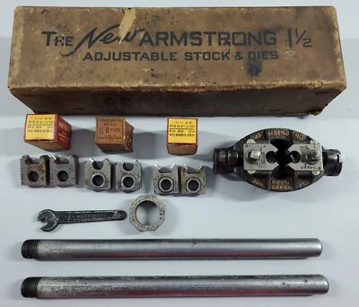 Vintage Armstrong No 1 1/2 Adjustable Stock Dies 1/2 - 3/4" Pipe Threader Tool - Image 1 of 4