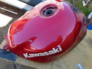 KAWASAKI ZX9R C2 FUEL PETROL TANK GOOD CONDITION CLEAN INSIDE 51081-5109-A5 99 - Picture 1 of 24