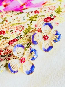 Purple White Flower Four Petals Enamel Dragonfly Pierce Earrings Gold Women Her - Picture 1 of 5
