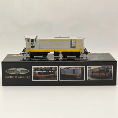 1:76 Murphy Models MM0135 Class 121 Diesel Locomotive B135 in CIE Grey livery - Image 1 of 4