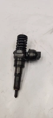 Volkswagen PASSAT B6 2008 Diesel fuel injector 036130073AG 77kW ULA33297 — 第 1/4 张图片