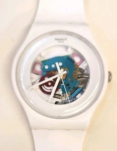 Swatch Watch WHITE LAQUERED SUOW100 2012 New Gent With Case And Battery - Picture 1 of 7