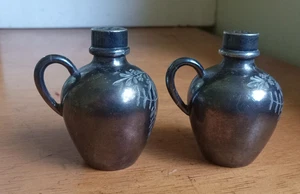 ANTIQUE WILCOX QUADRUPLE SILVER PLATE MERIDEN,CONN JUG SHAPE SALT PEPPER SHAKERS - Picture 1 of 7