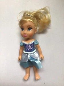 Bambola Disney Cenerentola 6" - Foto 1 di 1