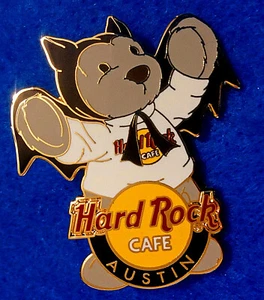 DISFRAZ DE HALLOWEEN DE AUSTIN TEXAS HERRINGTON CITY OSO MURCIÉLAGO Hard Rock Café PIN LE - Imagen 1 de 1