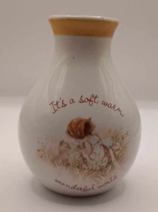 Vintage 1977 GRETCHEN stoneware bud vase - "It's a soft, warm, wonderful world" - Picture 1 of 6