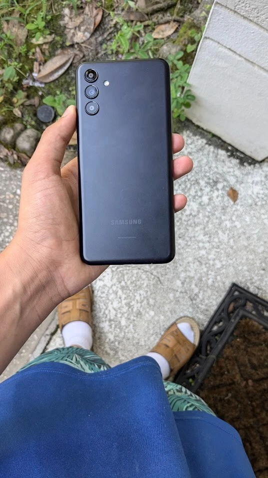 Samsung Galaxy S5 - 32 GB - Black (AT&T) Brand New - Black - Image 1 of 4