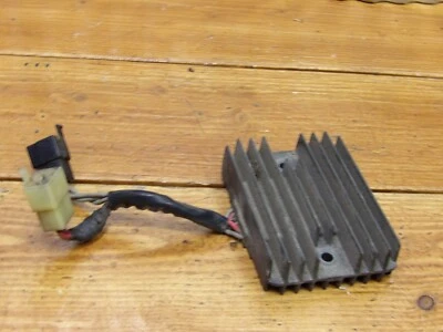 REGULADOR DE VOLTAJE RECTIFICADOR SUZUKI TL1000R 98-03 32800-02F00 Foto 1 de 3