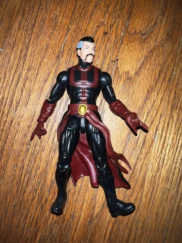 Marvel Legends Series Doctor Strange 6-inch Action Figure Cover