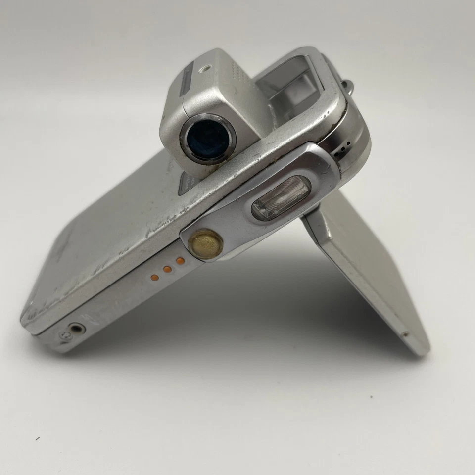 Videocámara digital multifunción Panasonic D Snap SV-AV50 sin probar sin batería Foto 1 de 4